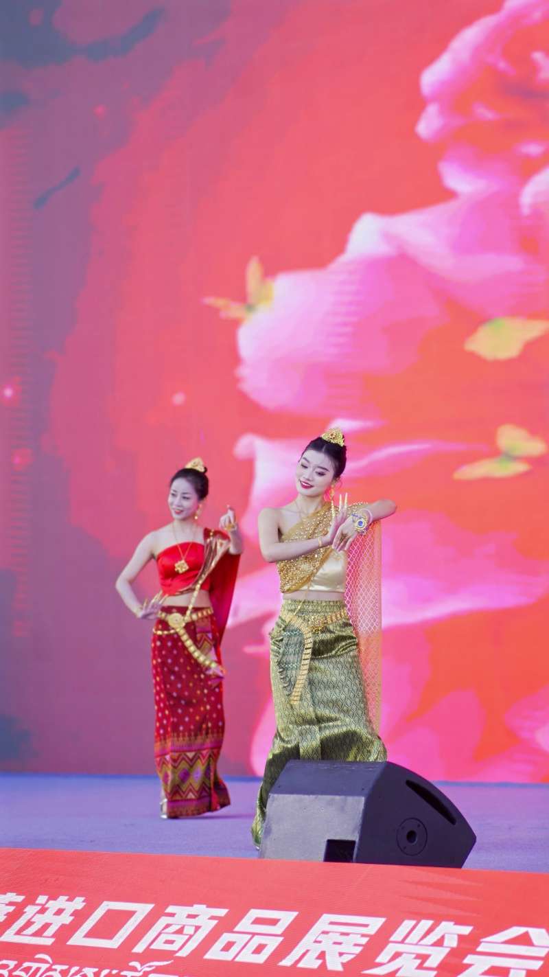 RDS08881-opq3645885126